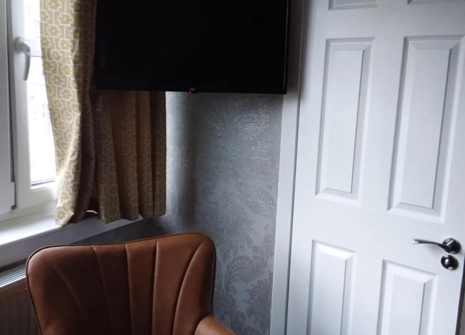 Ivy- Braveheart Guest House Edimburgo