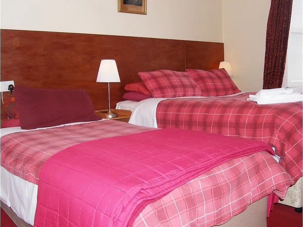 Ivy- Braveheart Guest House Edimburgo