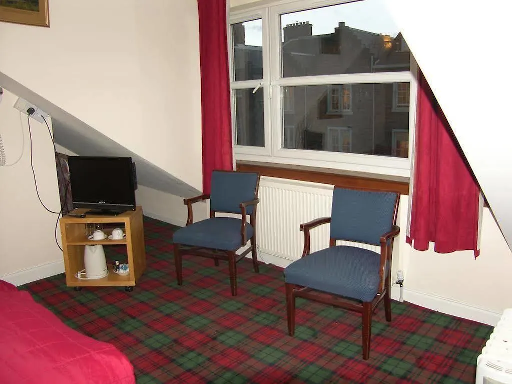 Ivy- Braveheart Guest House Edimburgo