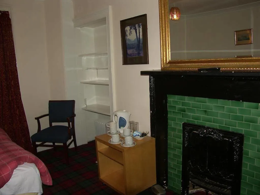 Ivy- Braveheart Guest House Edimburgo