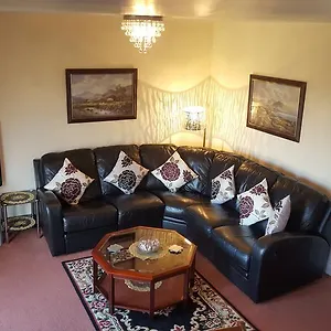 Apartamento Penthouse Sleeps 11, Edimburgo