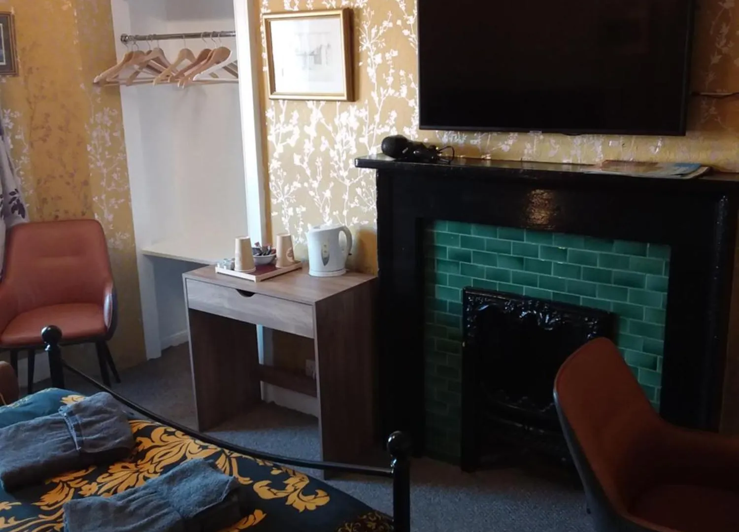 Ivy- Braveheart Guest House Edimburgo